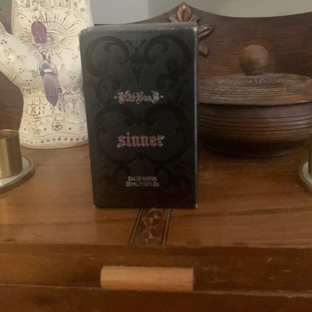 Kat Von d * New listing*